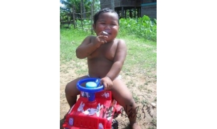 两岁儿童一天抽40根烟续：专家将协助戒烟