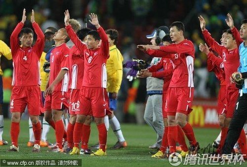 朝鲜虽败仍感动全世界 1年收入还不及巴西1天
