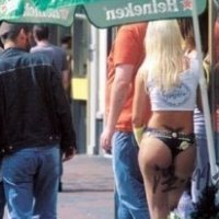 世界杯的灰色一面：10万妓女涌入南非 100万免费安全