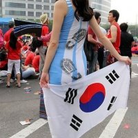 韩国把阿根廷踩在脚下只能做梦 韩球迷“脚踩”阿根