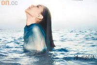 嫩模拼写真销量出奇招 Angelababy暂居首