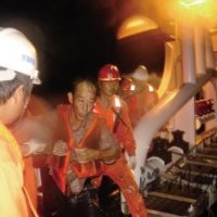 ＂浙洞渔429＂渔船在温岭海域沉没 9船员海上漂浮7小