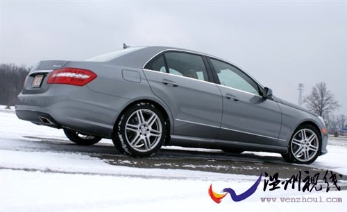 豪华动力两不误 试驾2010款奔驰-E550 汽车之家 豪华动力两不误 试驾2010款奔驰-E550 汽车之家