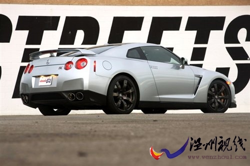 单圈定胜负 对比试驾三菱Evo/日产GT-R 汽车之家 单圈定胜负 对比试驾三菱Evo/日产GT-R 汽车之家