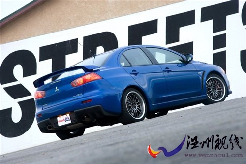 单圈定胜负 对比试驾三菱Evo/日产GT-R 汽车之家 单圈定胜负 对比试驾三菱Evo/日产GT-R 汽车之家