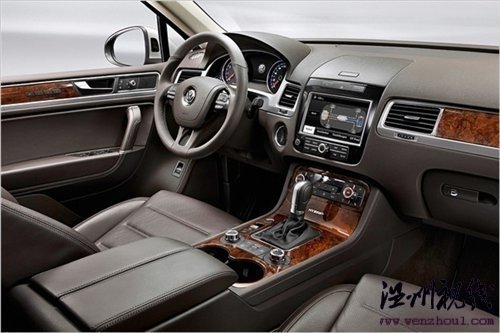 摩登时代——大众全新途锐海外试驾 汽车之家 摩登时代——大众全新途锐海外试驾 汽车之家