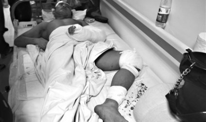 30多人持猎枪刀具行凶 酒店两住客受重伤