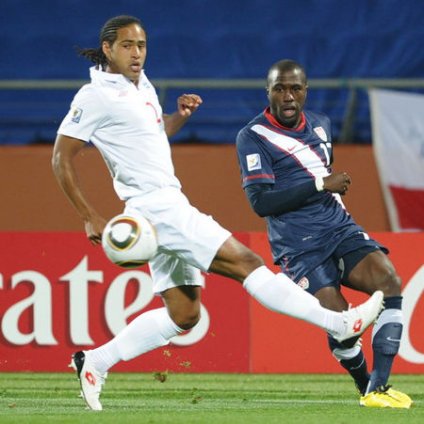 英格兰助攻狂首秀血战过关 提升一点可比肩麦孔