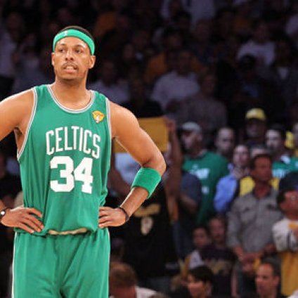 皮尔斯季后赛首现0罚球 13分5失误今夜难称真理