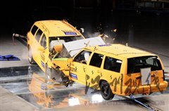 创新引导安全/品质!沃尔沃品牌体验日 汽车之家 创新引导安全/品质!沃尔沃品牌体验日 汽车之家