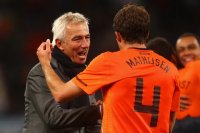 4荷兰名帅拒为功利足球助阵 疑似担心被范帅超越