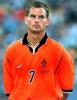 荷兰名宿坦承胜率仅四成 点出两人乃决赛胜负手