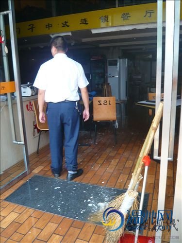 温州火车站对面的金勺子餐厅发生火灾