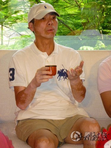 冯小刚警告孙海英：敢再骂我 我跟你没完(图)