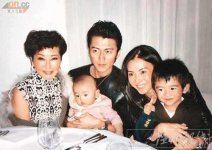 张柏芝离婚了吗？一年一亿元除了陈冠希还有谁养得