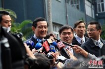 台湾省长马英九知道自己是中国人 和平解决两岸争议
