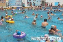 银川连续高温　周末将转凉