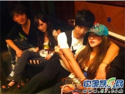 2323131_500x500_0.jpg 杨棋涵被爆同李美熙逛鸭店