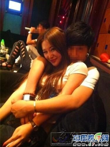 2323132_500x500_0.jpg 杨棋涵被爆同李美熙逛鸭店