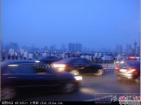 网传“南昌大桥数百人自杀” 南昌大桥数百人跳桥自