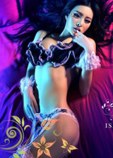 杨棋涵图片 一组内衣床