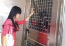 深圳打父母公务员廖天野搬出原来居住小区