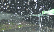 四川广安11月6日冰雹袭击 立冬时节广安市下冰雹实属