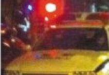 产妇求警车遭拒 丈夫不慌不忙拍照曝光不担心妻子反