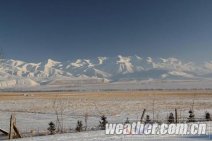 受冷空气影响青海东北部遭遇降雪 兰西高速被迫停运