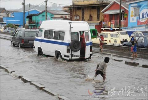 强热带气旋“乔凡娜”登陆马达加斯加 致3人死亡