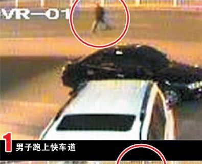 河北石家庄一男子遭两车碾轧身亡 42车路过无一相助