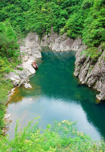 永嘉旅游景点陶姑洞