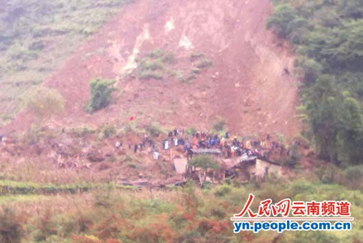 彝良龙海山体滑坡