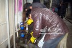 南昌近日气温骤降数千水表冻裂了 这天气够冷把水表
