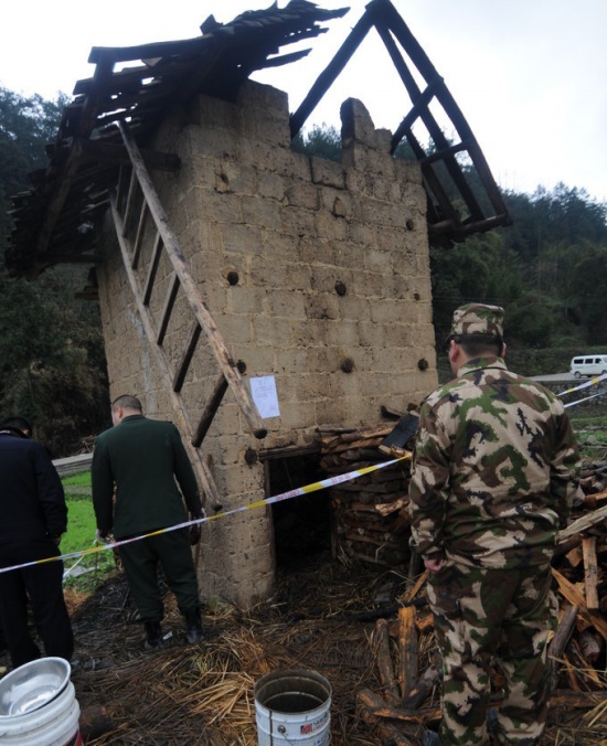 贵州5男童闷死事件