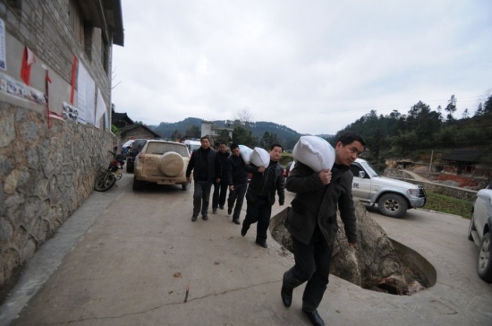 贵州5男童闷死事件