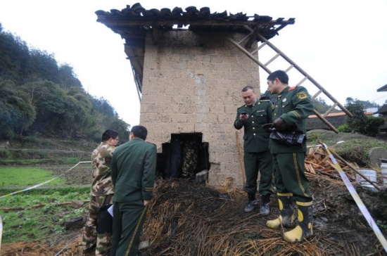 贵州5男童闷死事件