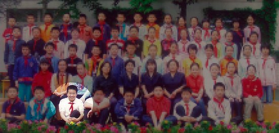 李天一小学毕业照