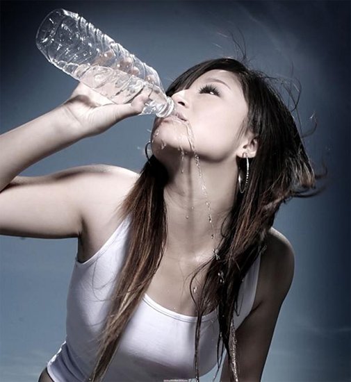 矿物质水和纯净水天然泉水瓶装水都不能喝