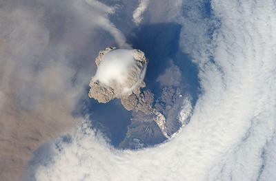 火山喷发太空俯瞰图太壮观了 NASA公布全球火山喷发俯