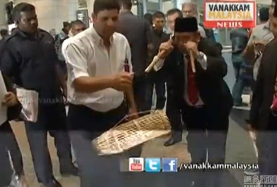 马航失踪飞机在哪里?马来巫师用巫术寻找失踪飞机