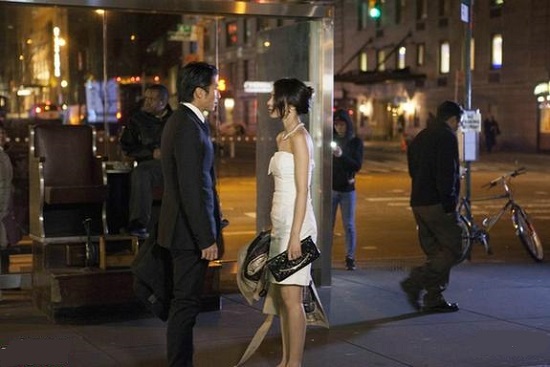 谢霆锋高圆圆街头拥吻照