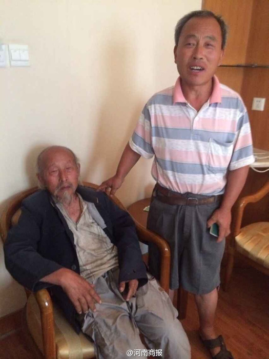 郑州103岁乞讨老人已回家