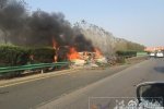 宁洛高速车祸 10月5日宁洛高速舞阳段发生车祸