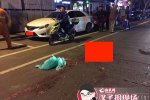 上海骑电瓶车男子被车门撞倒发生车祸