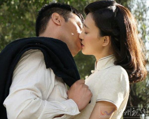 王丽坤男友有几个 王丽坤前男友名单曝光