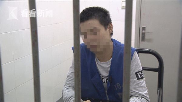 姐弟俩抢劫被抓