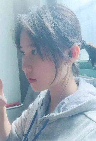 高二女生似刘亦菲