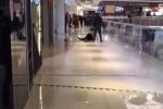 男子商场暴打女友 遇渣男赶紧分手