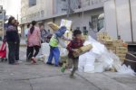 香港垃圾站过期薯条遭哄抢